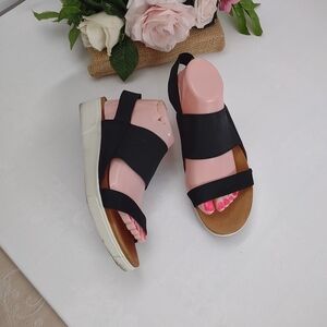 Black Women's Sandals